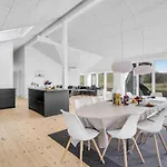 Amazing In With Kitchen