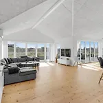 Amazing In With Kitchen 度假居
