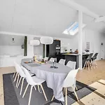 Amazing In With Kitchen 度假居