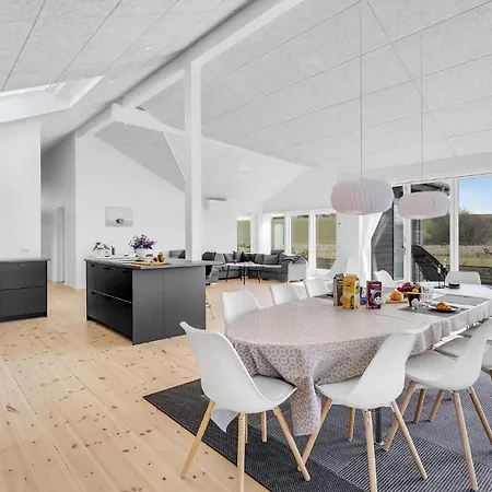 Amazing In With Kitchen